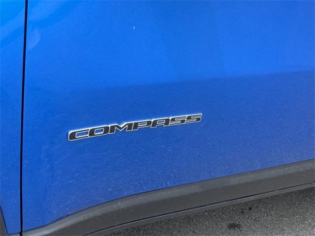 Photo of 2025 Hydro Blue Pearlcoat Jeep Compass