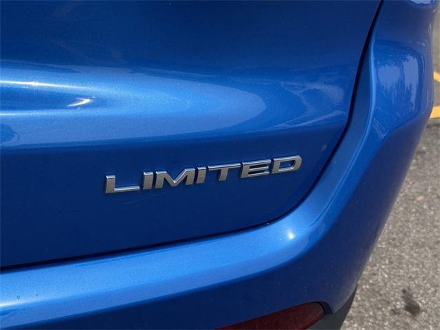 Photo of 2025 Hydro Blue Pearlcoat Jeep Compass