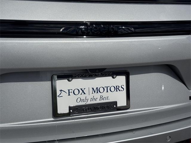 Photo of 2025 Silver Zynith Jeep Grand Cherokee