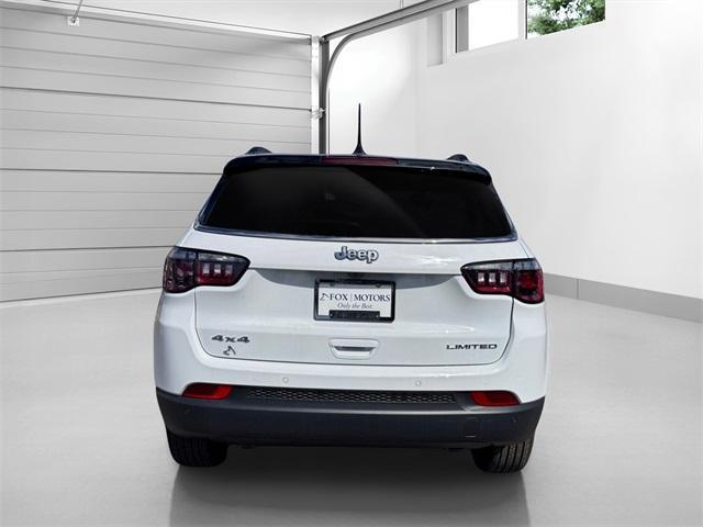 Photo of 2025 Bright White Clearcoat Jeep Compass