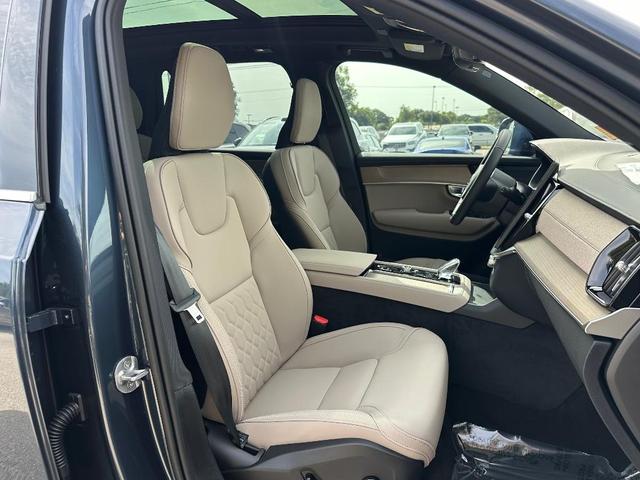 Photo of 2025 Denim Blue Volvo XC90