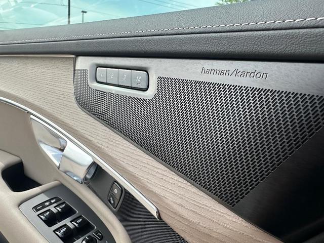Photo of 2025 Denim Blue Volvo XC90