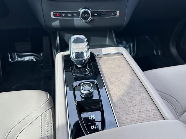 Photo of 2025 Denim Blue Volvo XC90