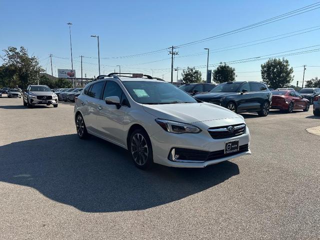 Photo of 2020 Crystal White Silica Subaru Impreza