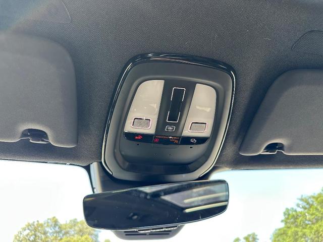 Photo of 2023 Silver Volvo XC40 Recharge Pure Electric