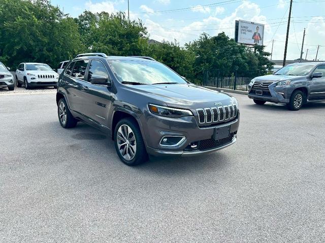 Photo of 2019 Granite Crystal Clearcoat Metallic Jeep Cherokee