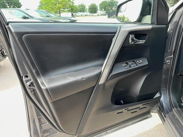 Photo of 2017 Magnetic Gray Toyota RAV4