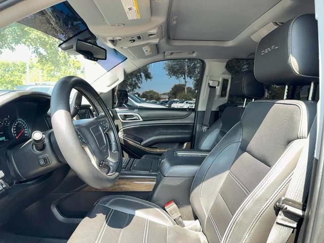 Photo of 2019 Onyx Black GMC Yukon XL
