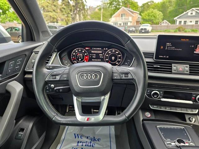 Photo of 2018 Blue Audi SQ5