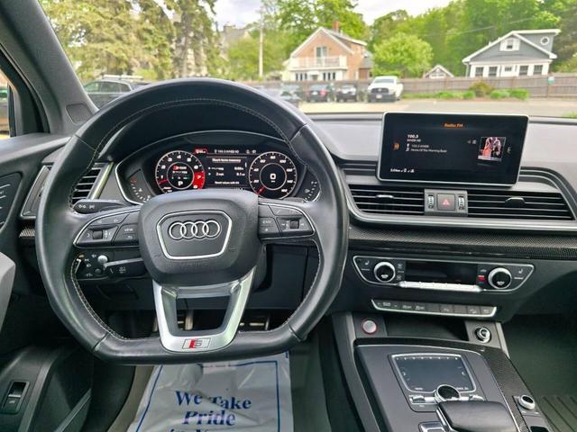 Photo of 2018 Blue Audi SQ5