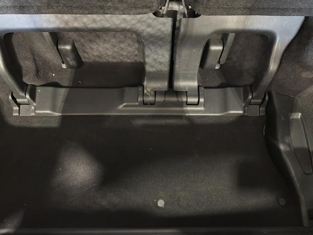 Photo of 2022 Wind Chill Pearl Toyota Sienna