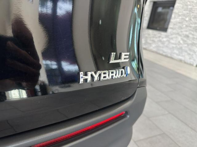 Photo of 2022 Midnight Black Metallic Toyota Sienna