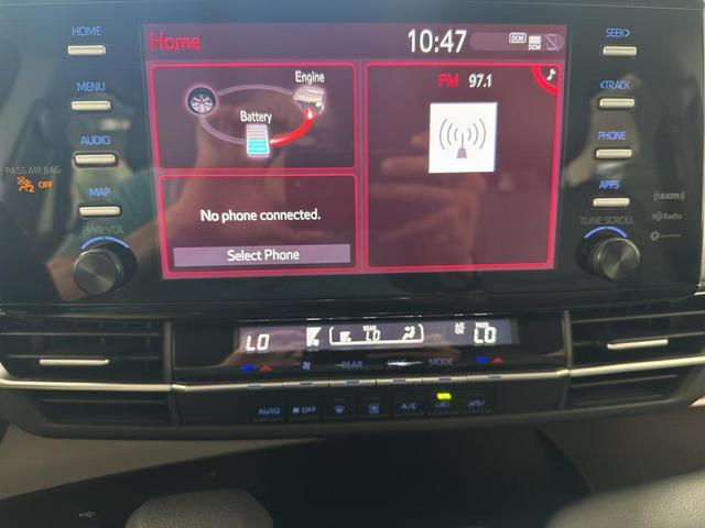 Photo of 2022 Midnight Black Metallic Toyota Sienna