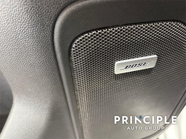 Photo of 2021 Summit White GMC Sierra 1500