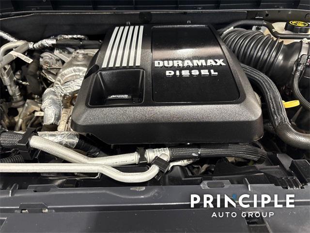 Photo of 2021 Summit White GMC Sierra 1500