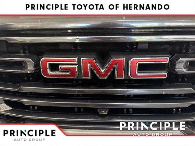 Photo of 2021 Summit White GMC Sierra 1500