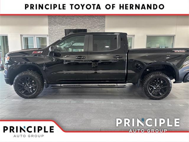 Photo of 2024 Black Chevrolet Silverado 1500