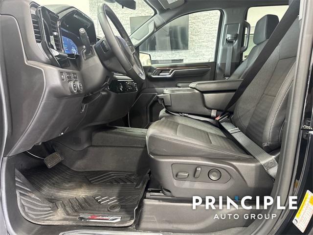 Photo of 2024 Black Chevrolet Silverado 1500