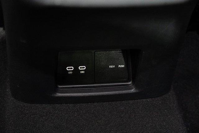 Photo of 2024 Deep Black Pearl Effect Volkswagen Atlas