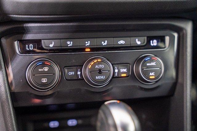 Photo of 2021 Pure White Volkswagen Tiguan