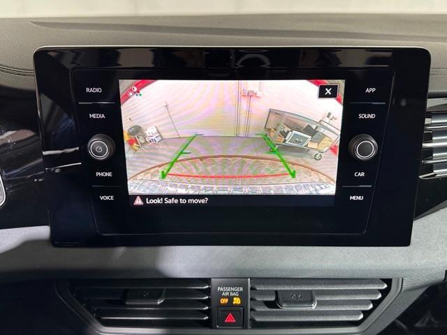 Photo of 2025 Opal White Pearl Effect Volkswagen Jetta