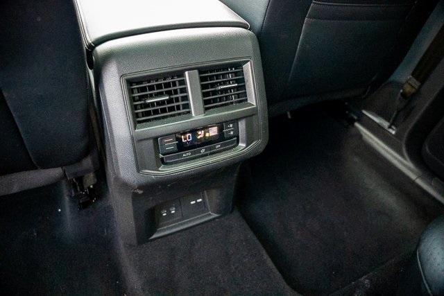 Photo of 2022 Platinum Gray Metallic Volkswagen Atlas
