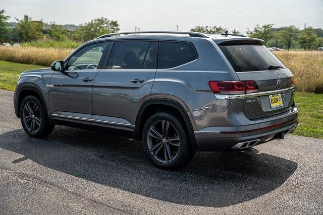 Photo of 2022 Platinum Gray Metallic Volkswagen Atlas