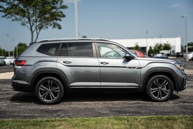 Photo of 2022 Platinum Gray Metallic Volkswagen Atlas