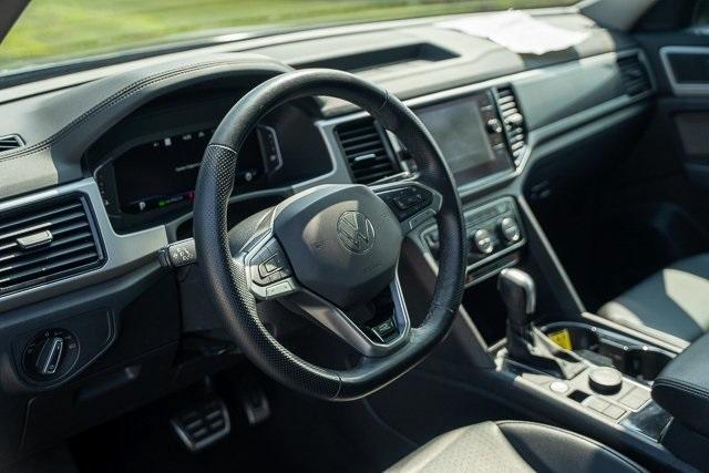 Photo of 2022 Platinum Gray Metallic Volkswagen Atlas