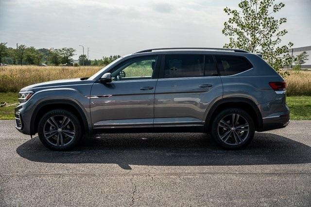 Photo of 2022 Platinum Gray Metallic Volkswagen Atlas