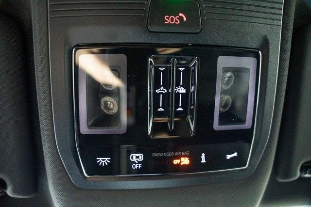 Photo of 2025 Kingfisher Blue Volkswagen Atlas Cross Sport