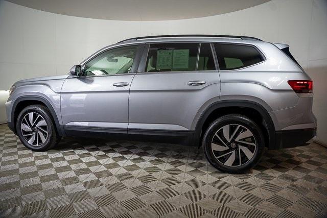 Photo of 2024 Silver Bird Metallic Volkswagen Atlas