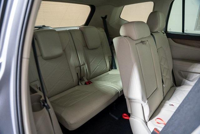Photo of 2024 Silver Bird Metallic Volkswagen Atlas