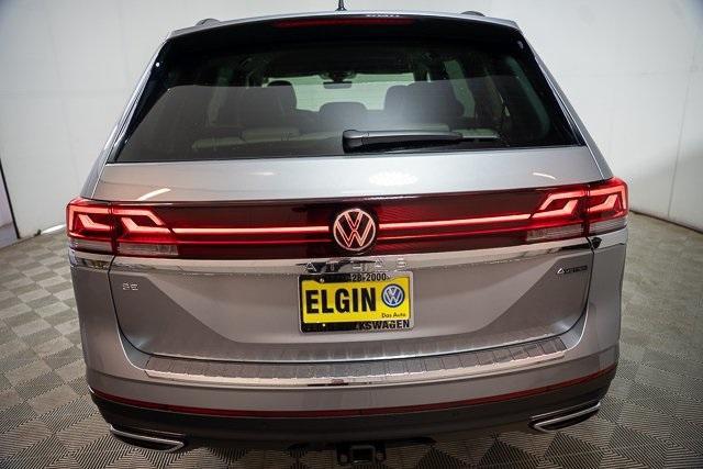 Photo of 2024 Silver Bird Metallic Volkswagen Atlas