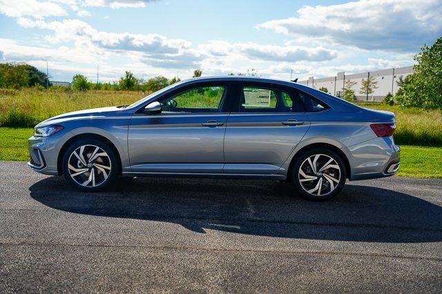 Photo of 2025 Pyrite Silver Metallic Volkswagen Jetta
