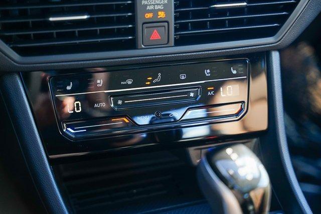 Photo of 2025 Pyrite Silver Metallic Volkswagen Jetta