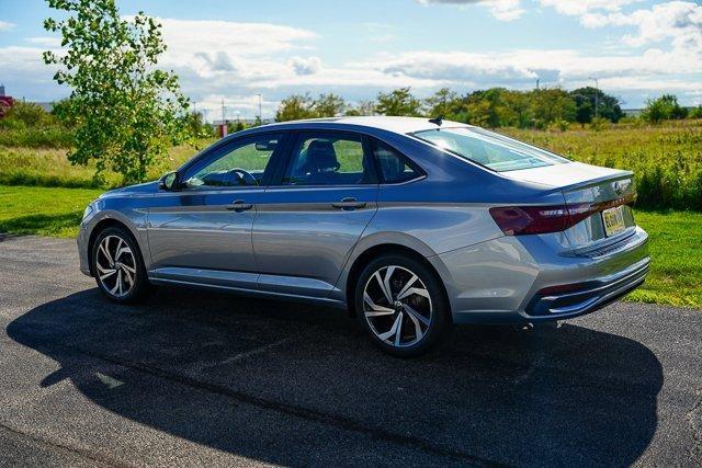 Photo of 2025 Pyrite Silver Metallic Volkswagen Jetta