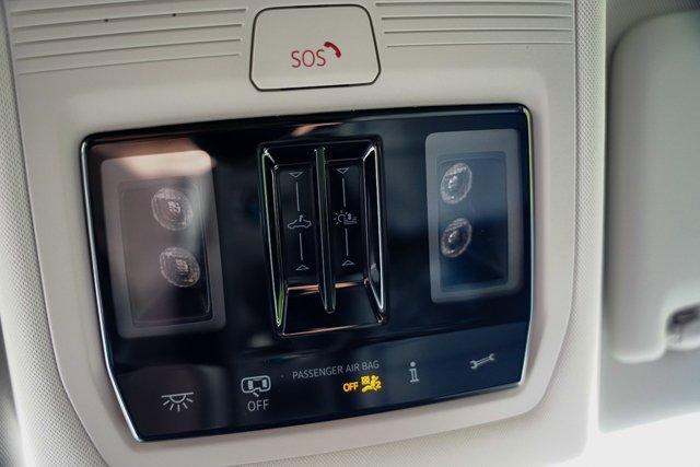Photo of 2025 Pure White Volkswagen Tiguan
