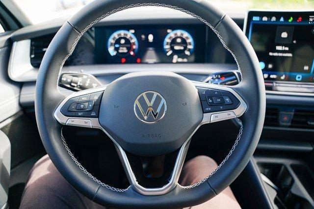 Photo of 2025 Pure White Volkswagen Tiguan