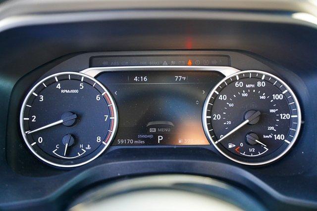 Photo of 2022 White Nissan Rogue