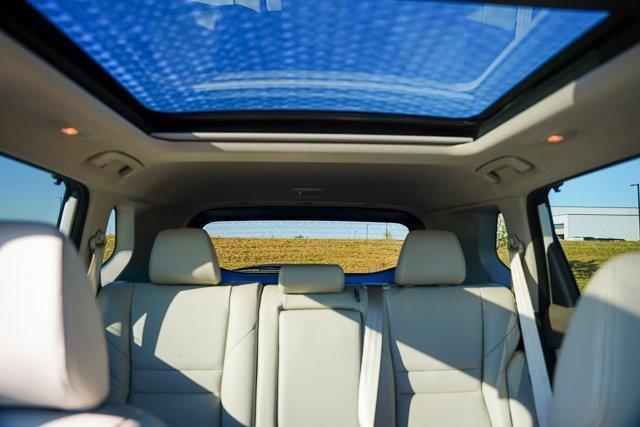 Photo of 2022 White Nissan Rogue