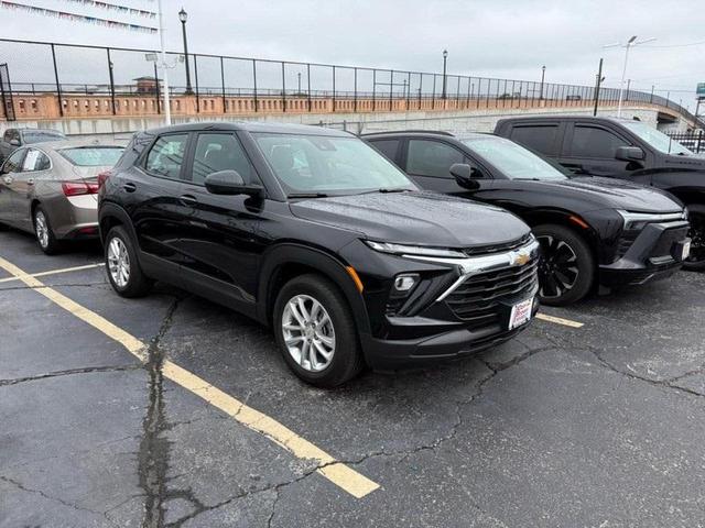 Photo of 2024 Mosaic Black Metallic Chevrolet Trailblazer