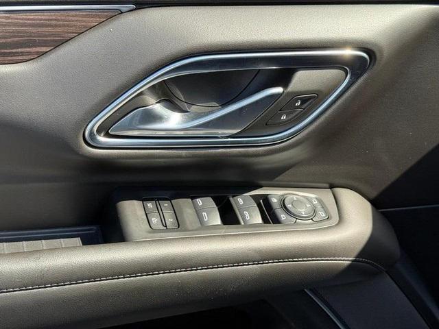 Photo of 2024 Summit White Chevrolet Tahoe