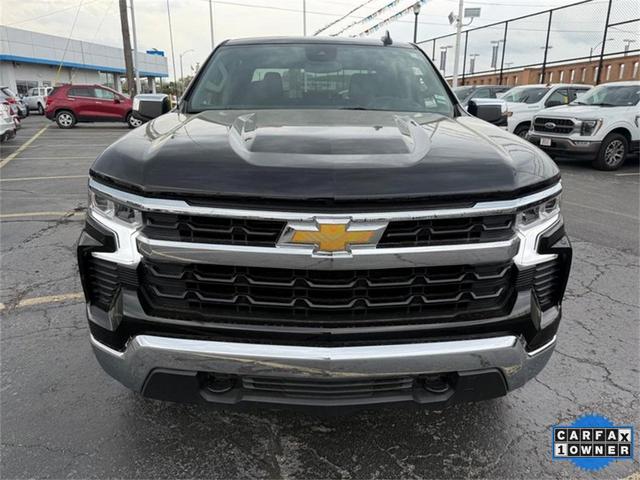 Photo of 2025 Black Chevrolet Silverado 1500