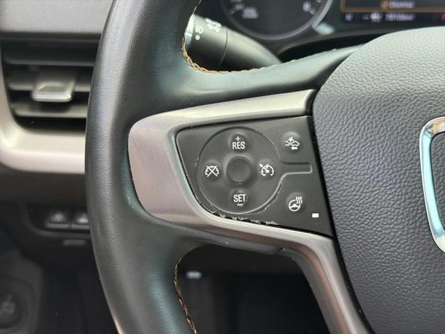 Photo of 2023 Summit White GMC Terrain