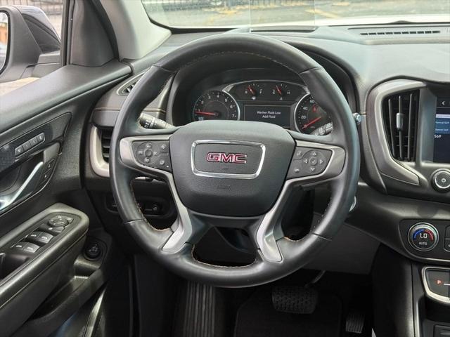 Photo of 2023 Summit White GMC Terrain