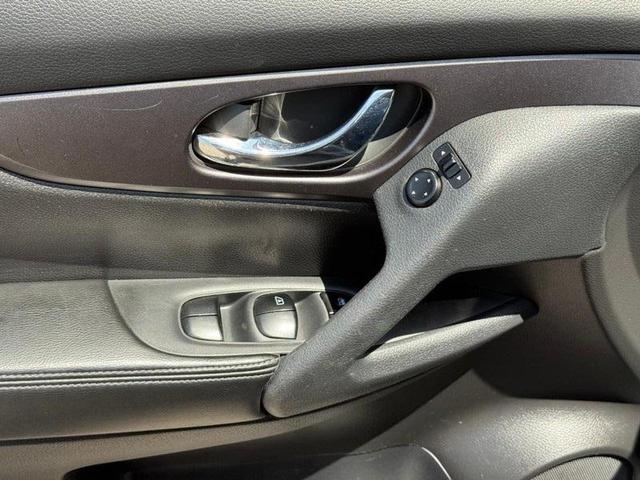 Photo of 2016  Nissan Rogue