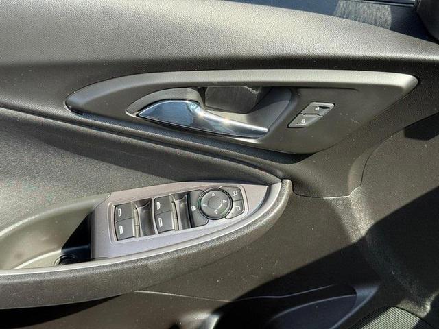 Photo of 2022 Mineral Gray Metallic Chevrolet Malibu