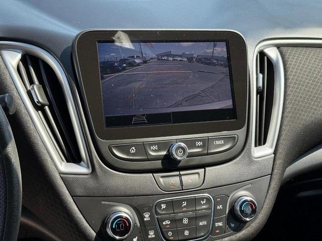 Photo of 2022 Mineral Gray Metallic Chevrolet Malibu