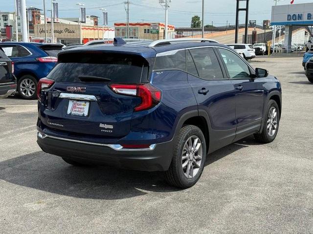 Photo of 2023 Marine Metallic GMC Terrain